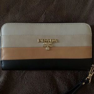 Multicolor wallet classy